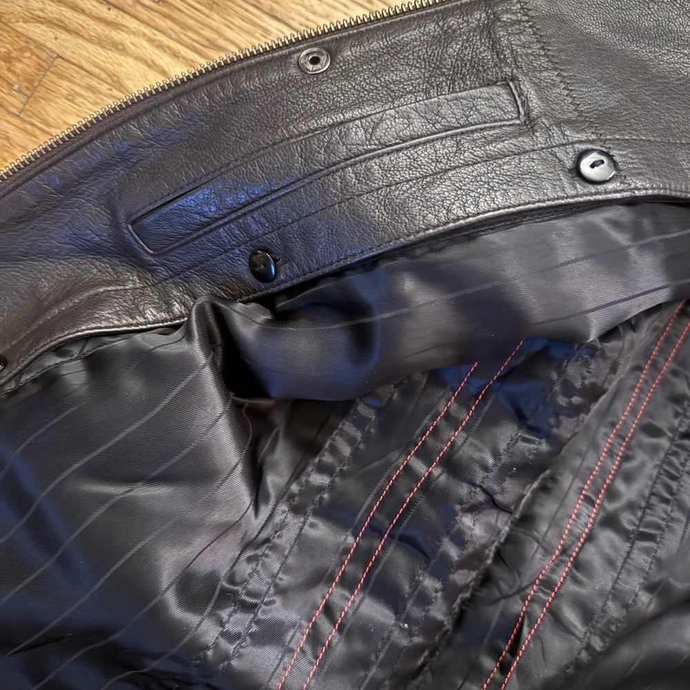 Danier Black Leather Field Jacket with Brown Shearling Collar - Picture 6 of 14